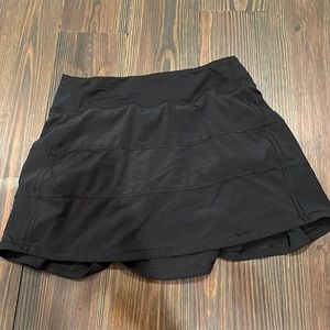 Lululemon Atletica Black Pace Rival Mid-Rise Skirt